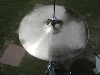 Thin stamp zildjian 70s? High hat