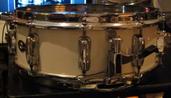 70s Slingerland COA Snare with WHITE WRAP?