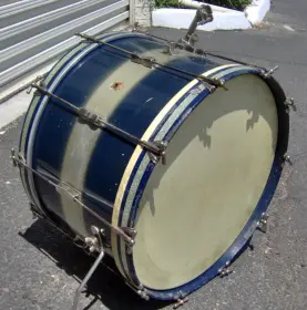Smaller bowtie lugs on WFL and early Ludwig Clubdates