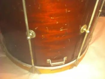 How old is this WFL Ludwig Marching drum? Value?