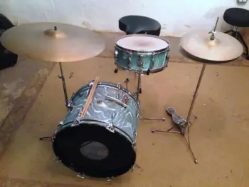 Bought a Round Badge Gretsch Dbl Bass Kit - What to DO?