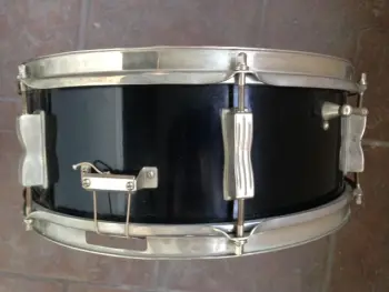 Ludwigs in black paint?