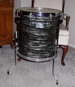 ringos ludwig black oyster vs the rogers r360/80 black oyster,,,