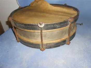 Lyon &amp; healy snare