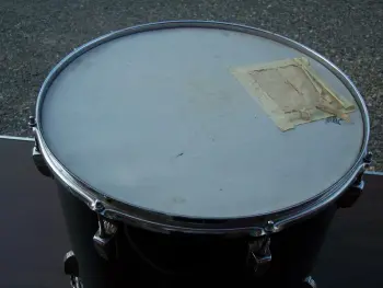 Late 70's Ludwig Black Vistalite 16x18 floor tom