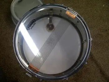 Early 70s 10-lug Pearl  Snare RESTORED