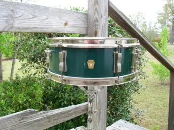 Ludwig hardware 65 but shell 68??  Help identify!