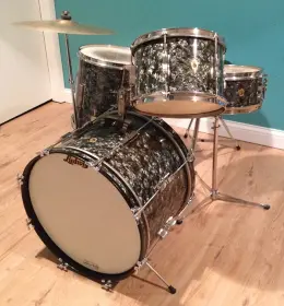 FOR SALE: Vintage 1965 Ludwig Club Dates in BDP with Nickel Hardware