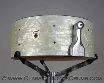 1959 Ludwig Snare - Little help?