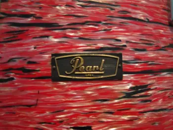 Pearl wood / fiberglass in red oyster