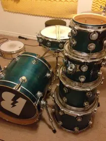 DW Drum set identification and valuation help?