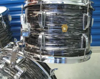 Ludwig Oyster Black kit (rewrapped)