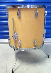 Pearl 16x16 fiberglass floor tom