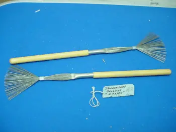 WTB: Jake Hanna model Slingerland brushes
