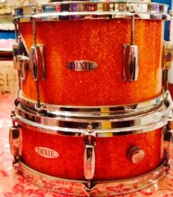 Dixie orange sparkle score! 18 inch bass drum !