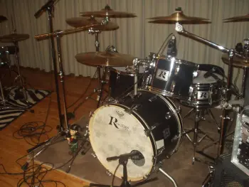 Show off your gigging kits