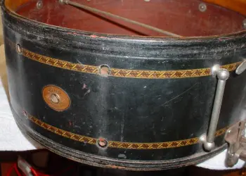 1925-32 LUDWIG &amp; LUDWIG 6.5 x 15 BLACK EBONIZED/INLAY SUPER-LUDWIG BAND MODEL