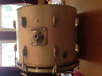 Gretsch 18&quot; bass offered, should I?