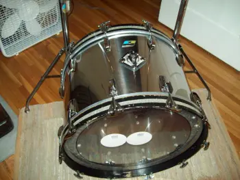 please help :possibly for sale- SS ludwig 7 piece blue/olive
