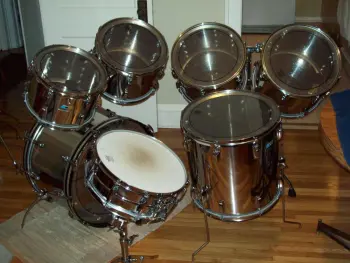 please help :possibly for sale- SS ludwig 7 piece blue/olive