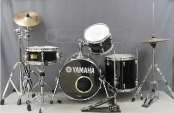 Not really vintage, but Yamaha Manu Katche Jr kit...