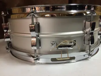 70's Ludwig sharp B/O badged Acrolite