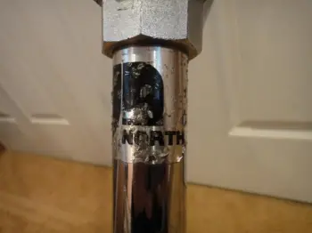 North cymbal stand.