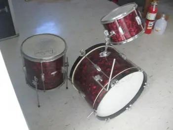 Anyone near Harrisburg, PA?-Cool &quot;Club Date&quot; MIJ Kit with rare wrap
