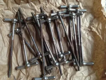 Ludwig &amp; WFL Bass Drum Claws, Rods, Legs