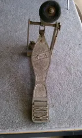 Help identify vintage bass drum pedal