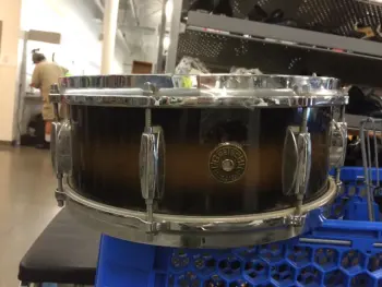 Help identifying some Gretsch drums