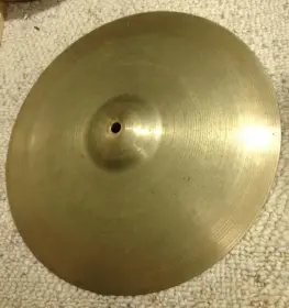 70's New Beat Hats - Top and Bottom not same diameter?