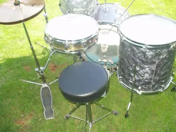 Amati - Czechoslovakian drums