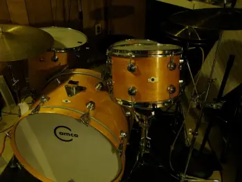 This is the Display Your Camco Drums Thread