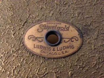 Ludwig Stipelgold Bass help