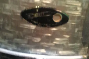Rocket Snare - Gretsch Lugs??