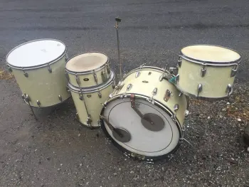 1950s Slingerland Radio king 13/16/22/14snr drum set in White Marine Pearl