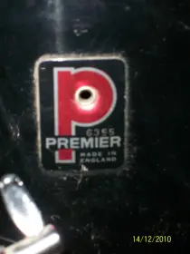 Help identifying age/valuing drum kit