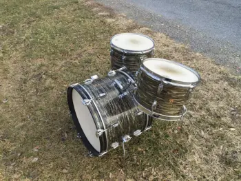 1966 Ludwig 3 pc ’Downbeat’ outfit 12/14/20 in original Black Oyster Pearl wrap