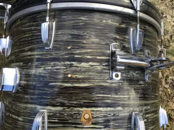 1966 Ludwig 3 pc ’Downbeat’ outfit 12/14/20 in original Black Oyster Pearl wrap