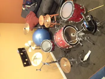 Vintage Drum identification help