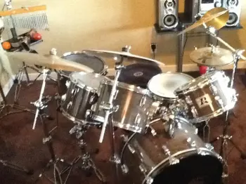 1975 Rogers Londoner 7