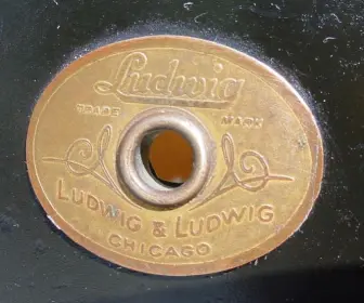 [B]1923-25 LUDWIG &amp; LUDWIG 6.5 x 14 8 LUG BLACK LACQUER/GOLD PLATED WOOD DeLUXE (“WOO