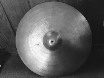 1950's 22&quot; Zildjian A hollow block ride 2700g
