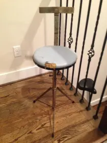 W &amp; A Drum Throne