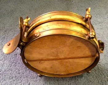 Need help identifying a snare drum
