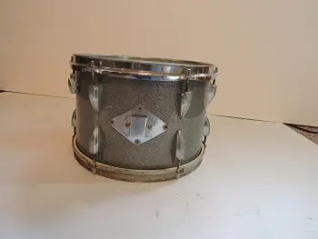 Vintage MIJ mystery lugs???