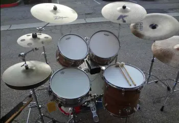 This is the Display Your Rogers Drums Thread