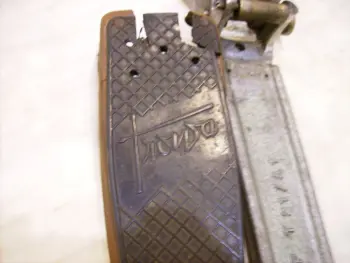 Drum pedal Trowa