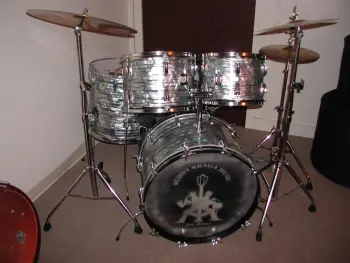 This is the Display Your Ludwig Drum Thread
